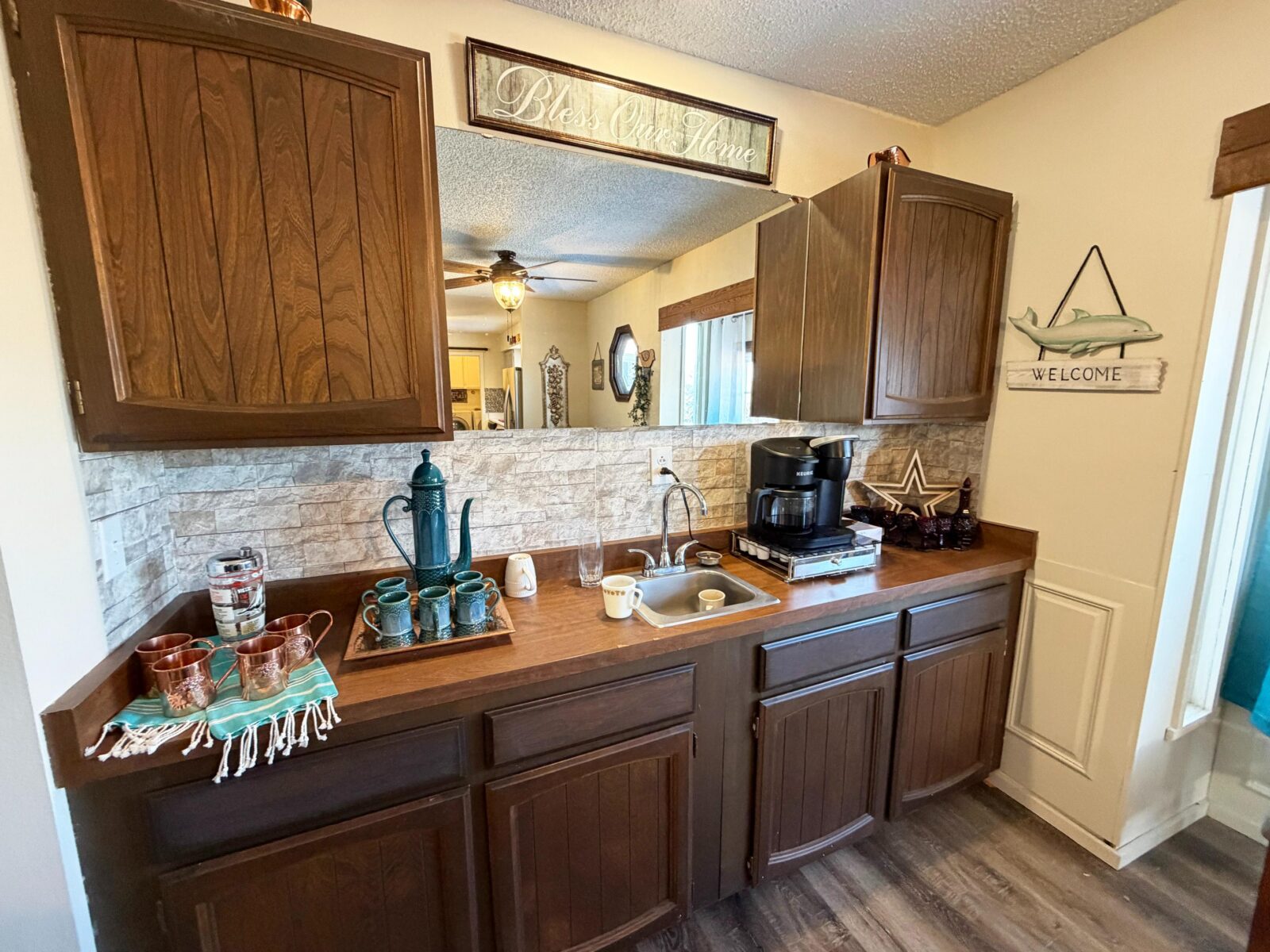 4 Roberts Rolling Hill, Lewellen, NE