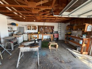 4 Roberts Rolling Hill, Lewellen, NE