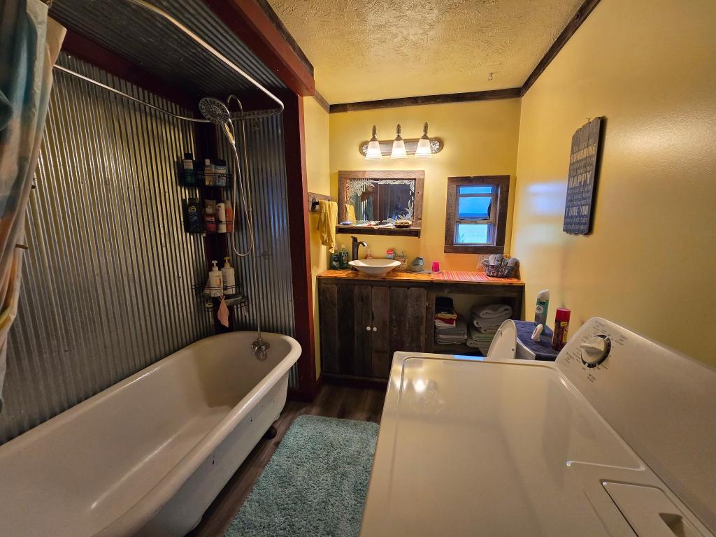 17986 W. Antelope Rd., Hershey, NE