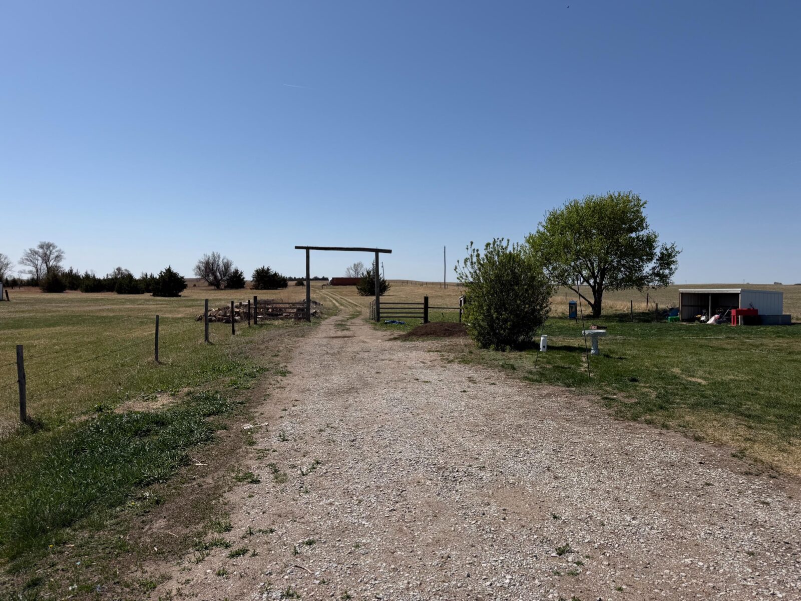 17986 W. Antelope Rd., Hershey, NE home for sale