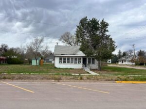 332 N. Main St., Gordon, NE Commercial building for sale