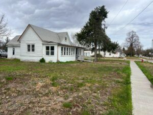 332 N. Main St., Gordon, NE Commercial building for sale
