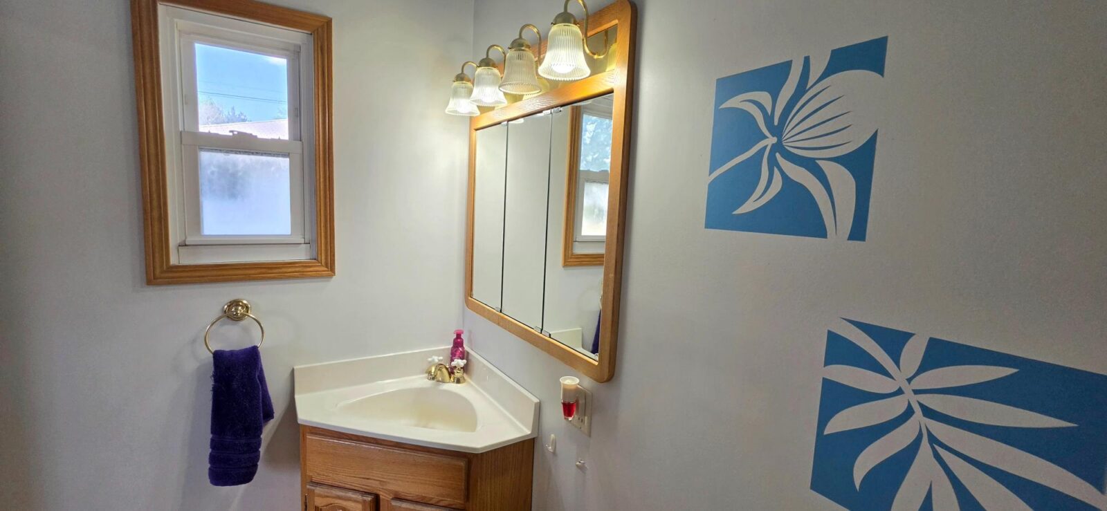 1611 Avenue C, Gothenburg, NE home for sale