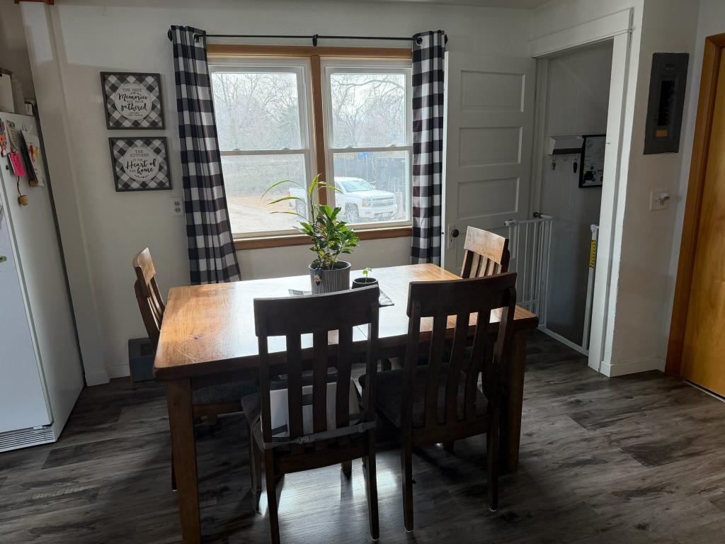 405 W. Railroad St., Mullen, NE home for sale