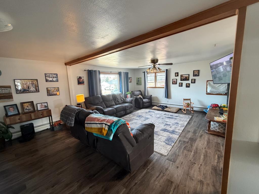 405 W. Railroad St., Mullen, NE home for sale