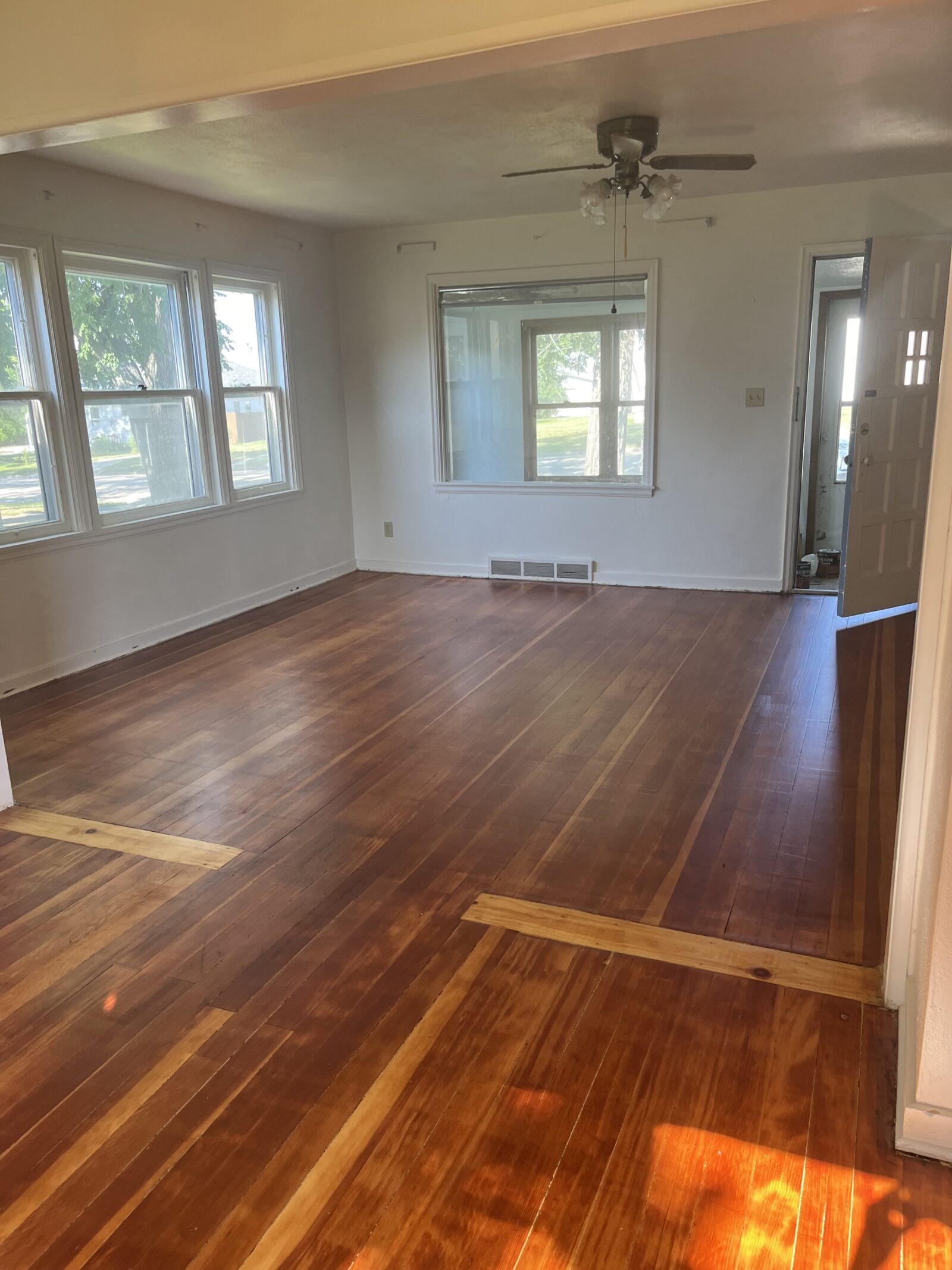 233 N. Baker St., Hay Springs, NE