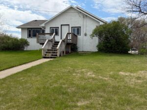 405 W. Railroad St., Mullen, NE home for sale