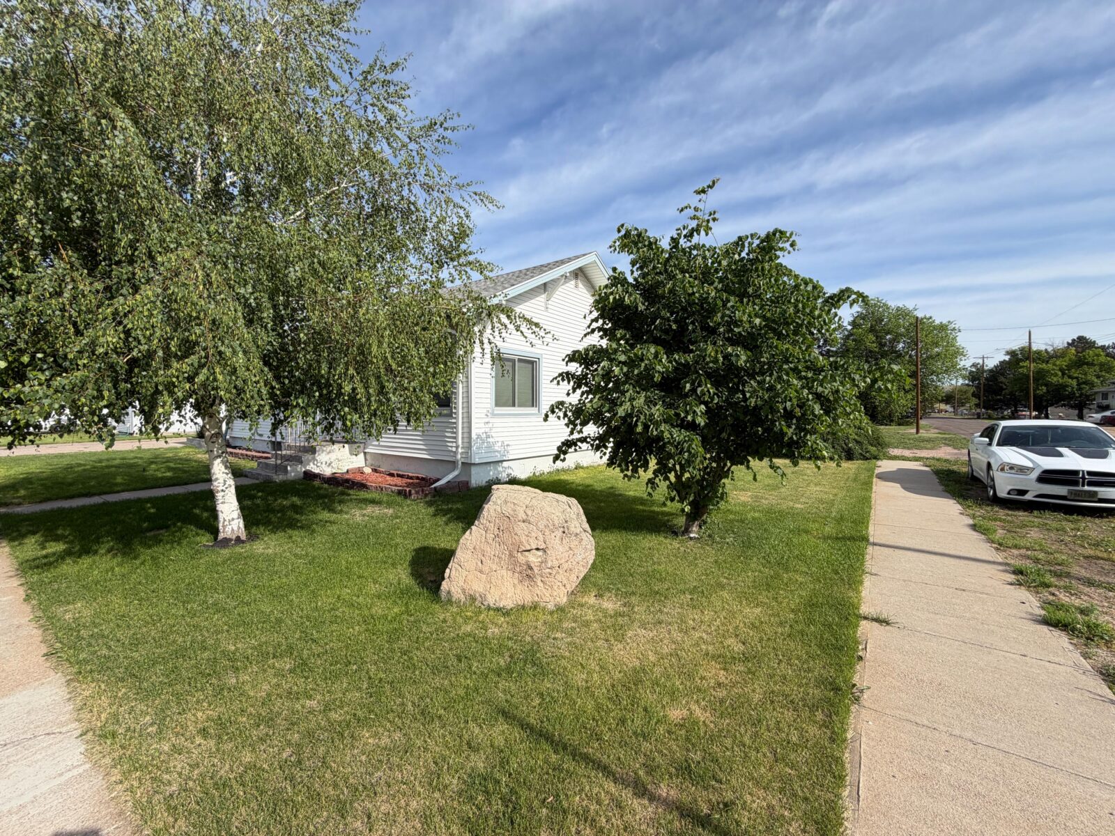 610 and 612 Elm St. Sutherland, NE home for sale