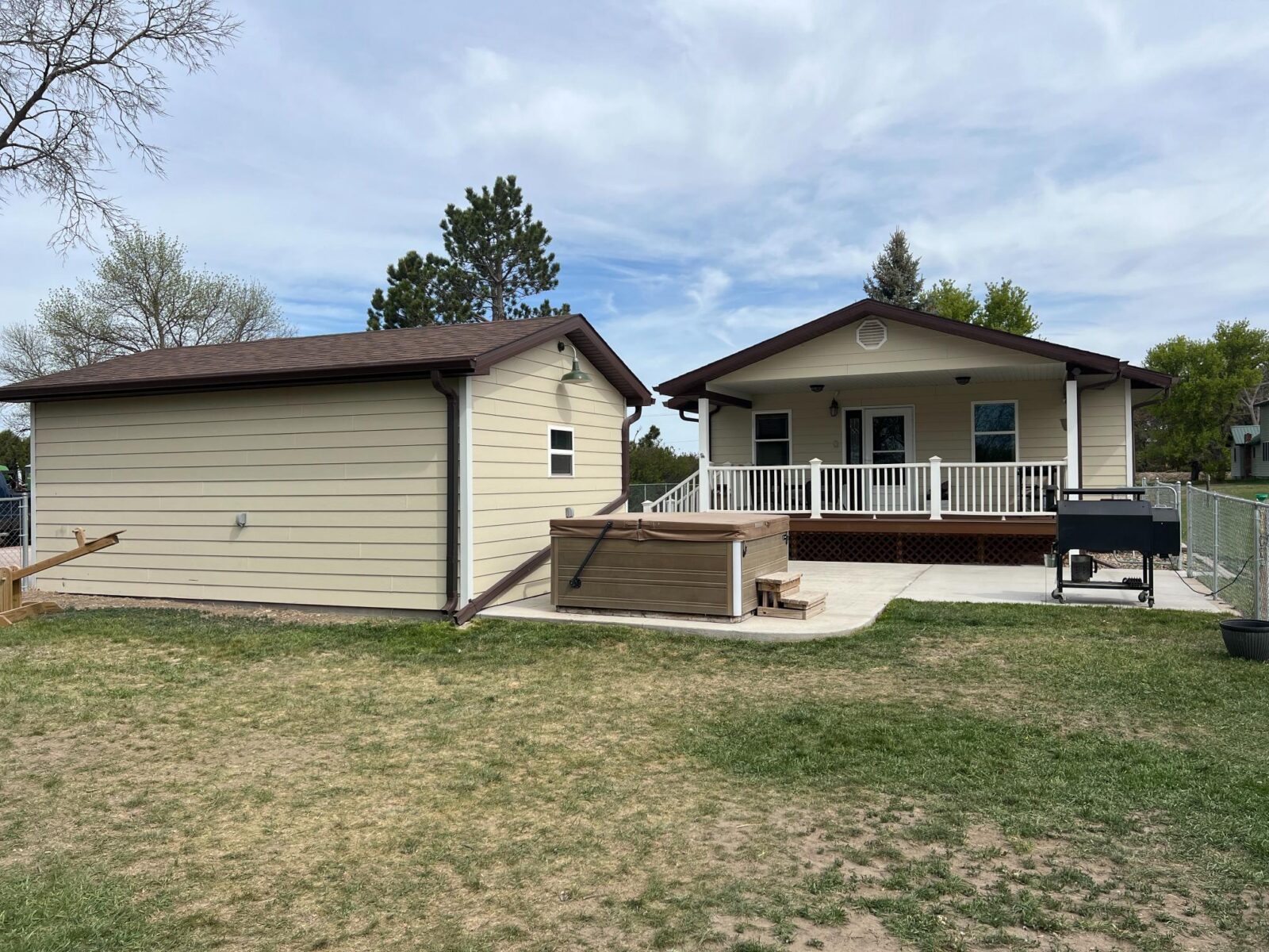 207 Scott St., Hay Springs, NE home for sale