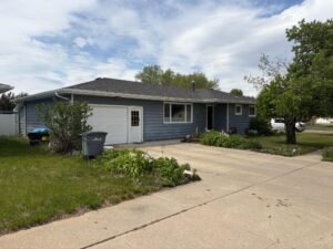 107 S. Harrington Ainsworth, NE home for sale
