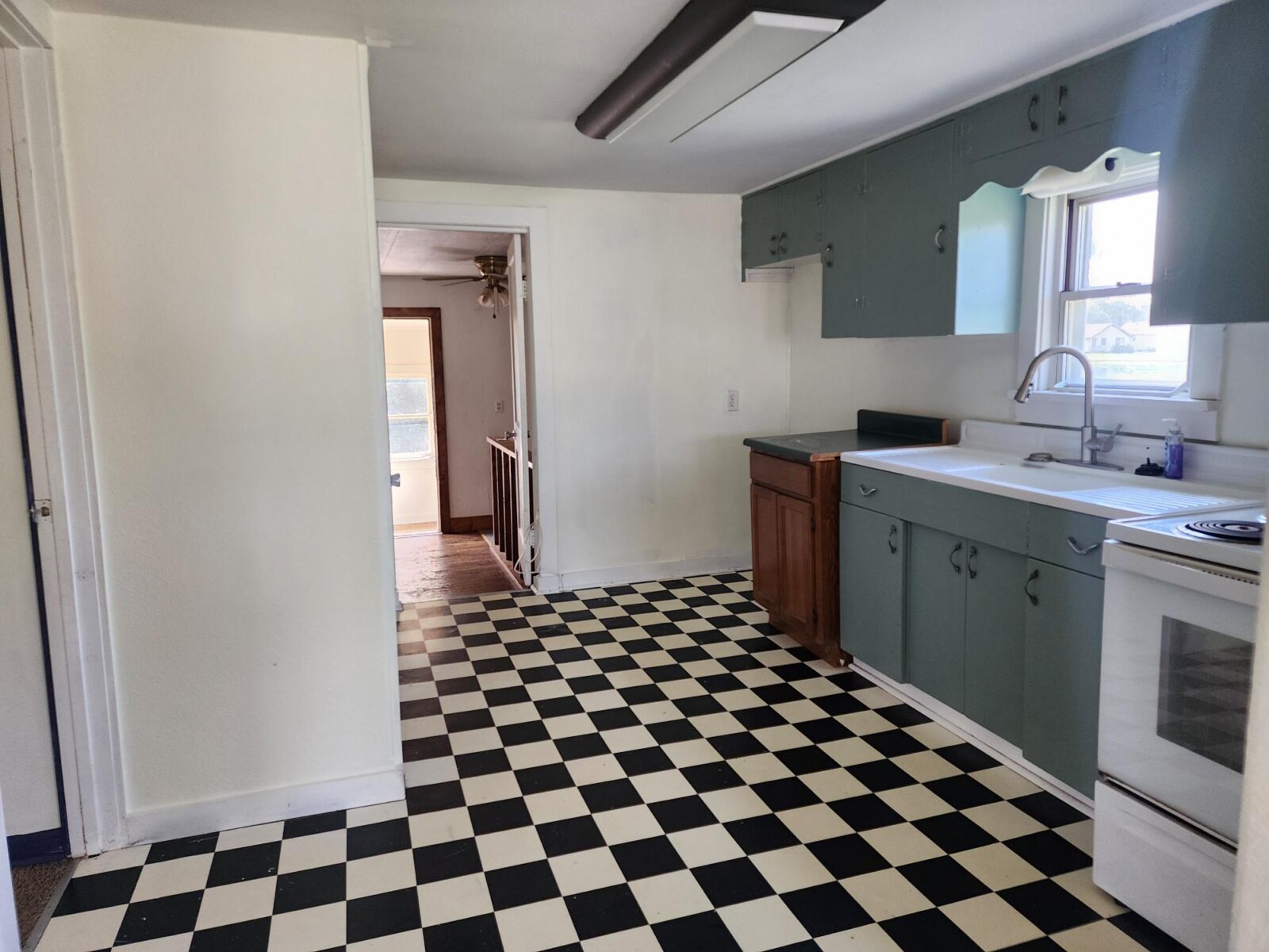 821 Garfield Ave., Grant, NE home for sale