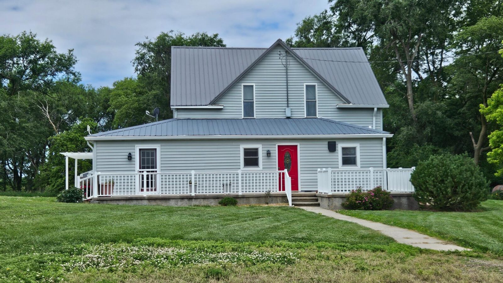 Spalding, Nebraska Greeley County home and acreage for sale