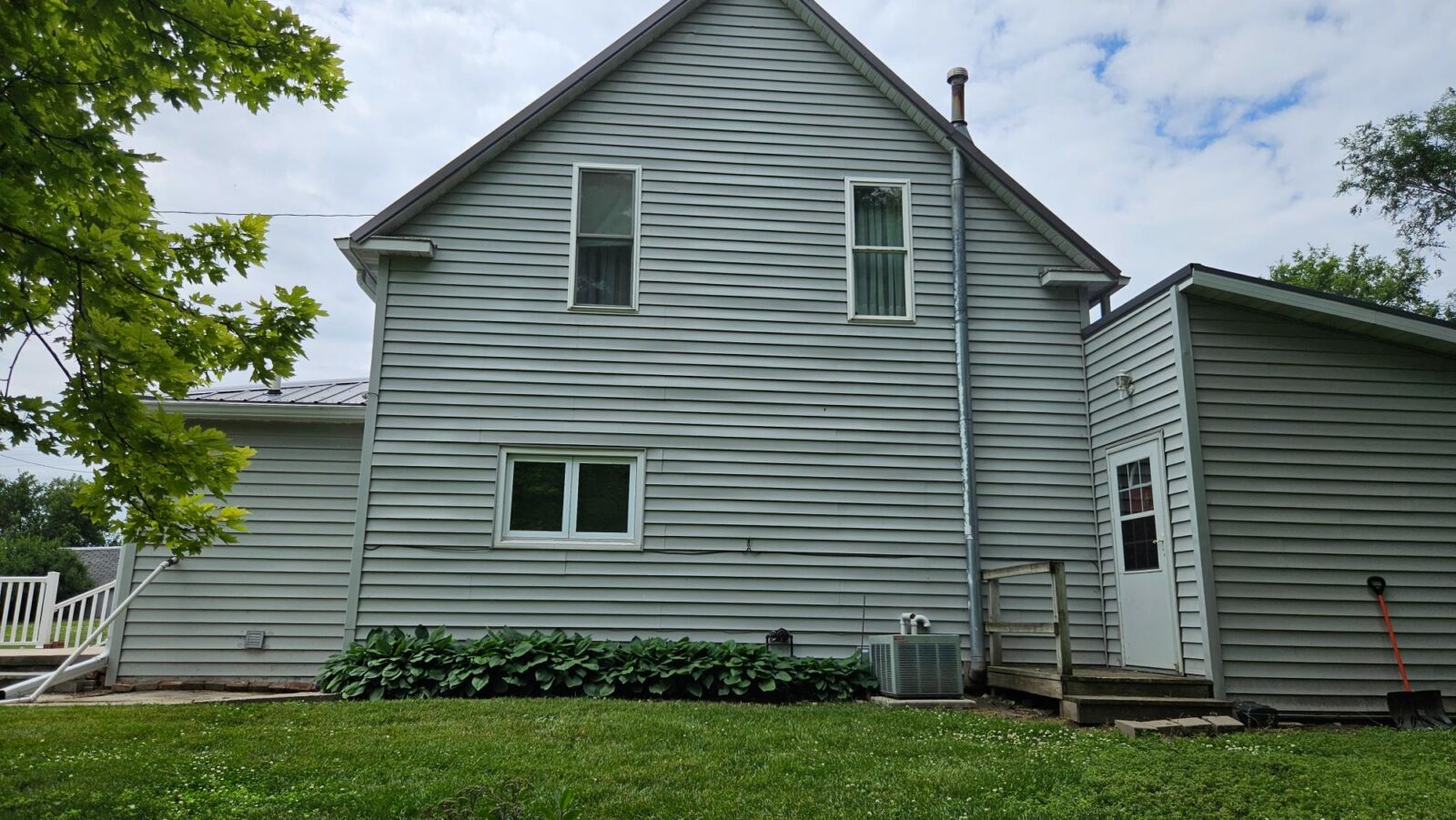 Spalding, Nebraska Greeley County home and acreage for sale