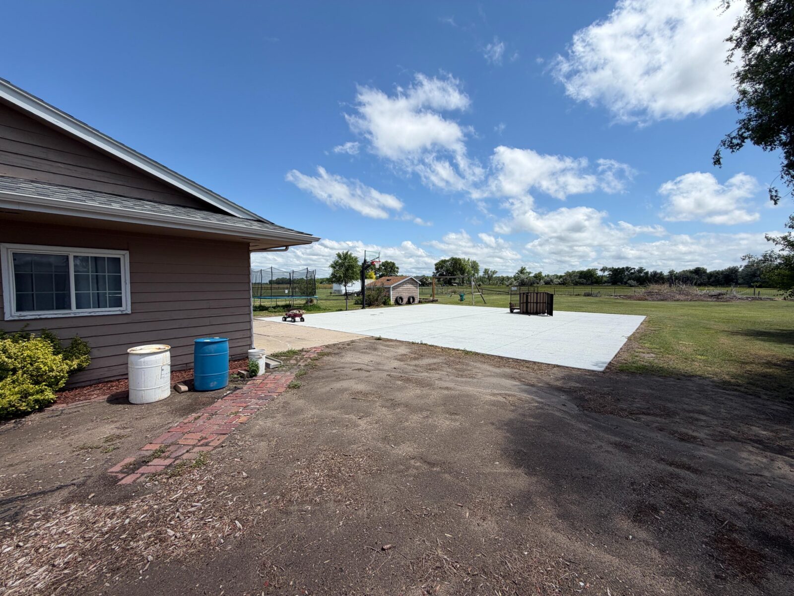 740 E. Hall School Rd. North Platte, NE 69101 home for sale