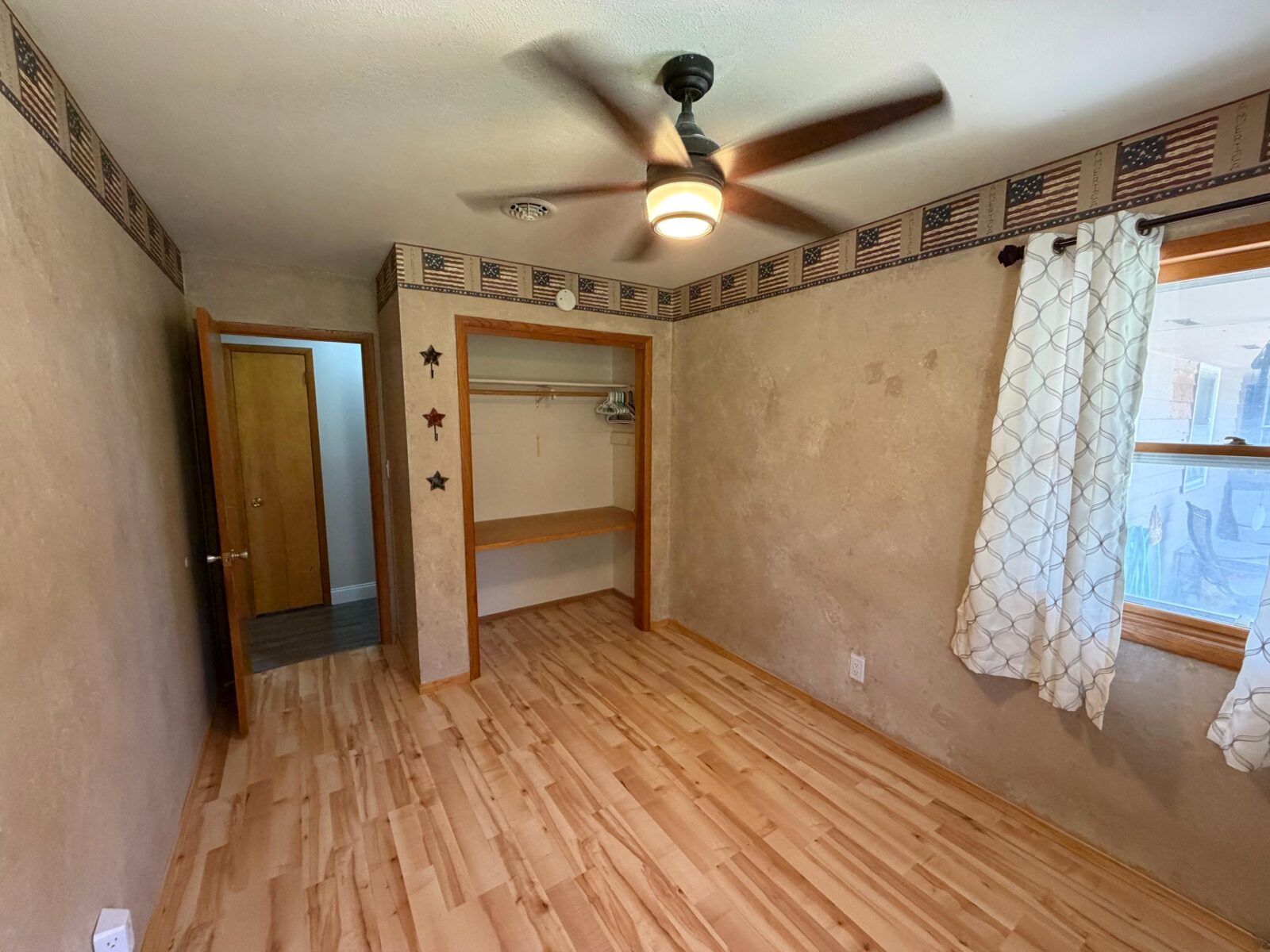 740 E. Hall School Rd. North Platte, NE 69101 home for sale