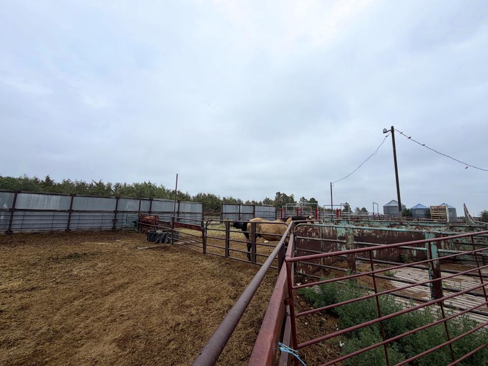 Box Butte County Nebraska acreage feedlot for sale