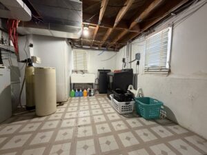 615 S Walnut