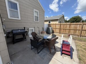 615 S Walnut