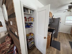 615 S Walnut