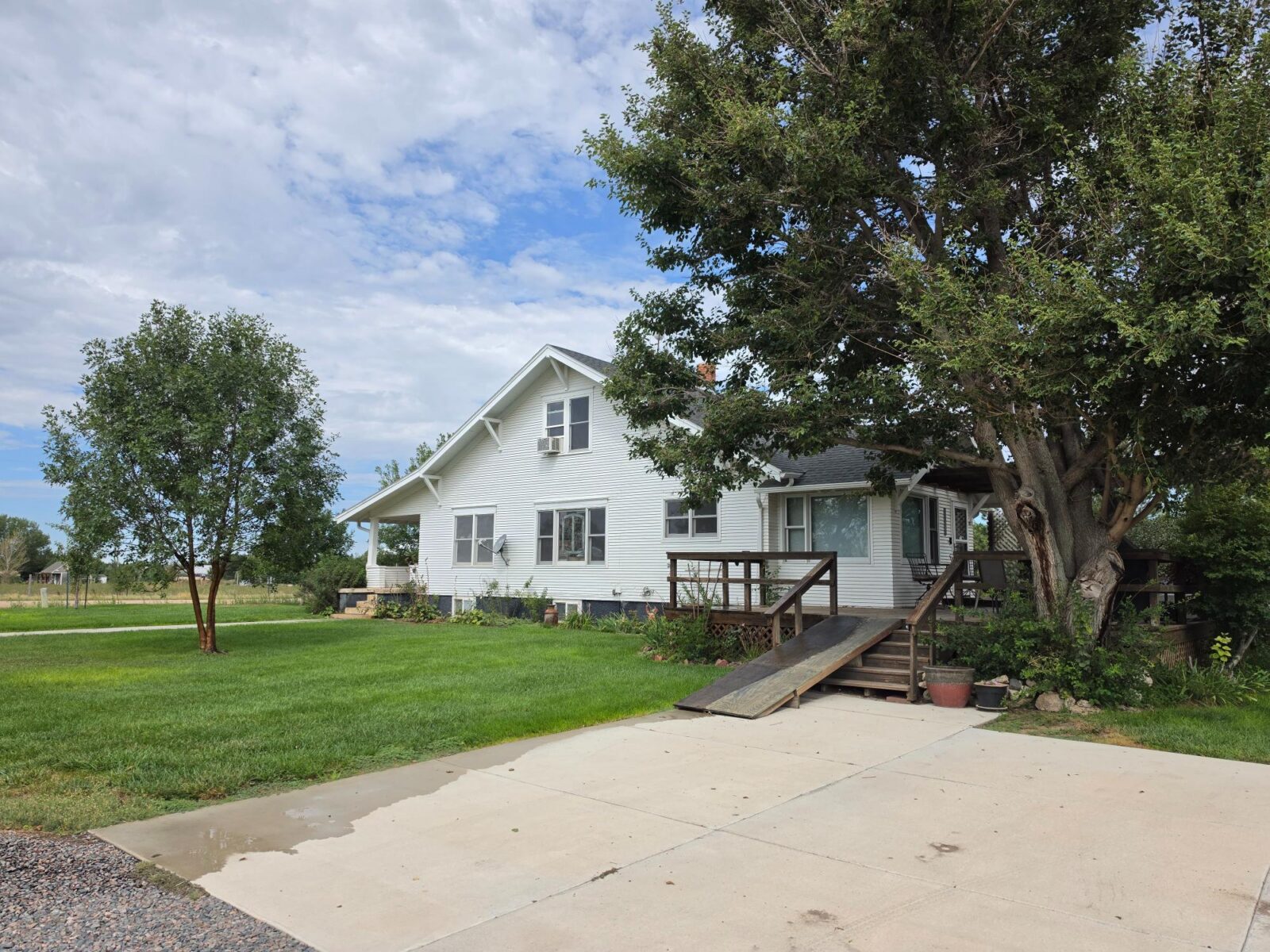 Imperial, Nebraska home with land for sale