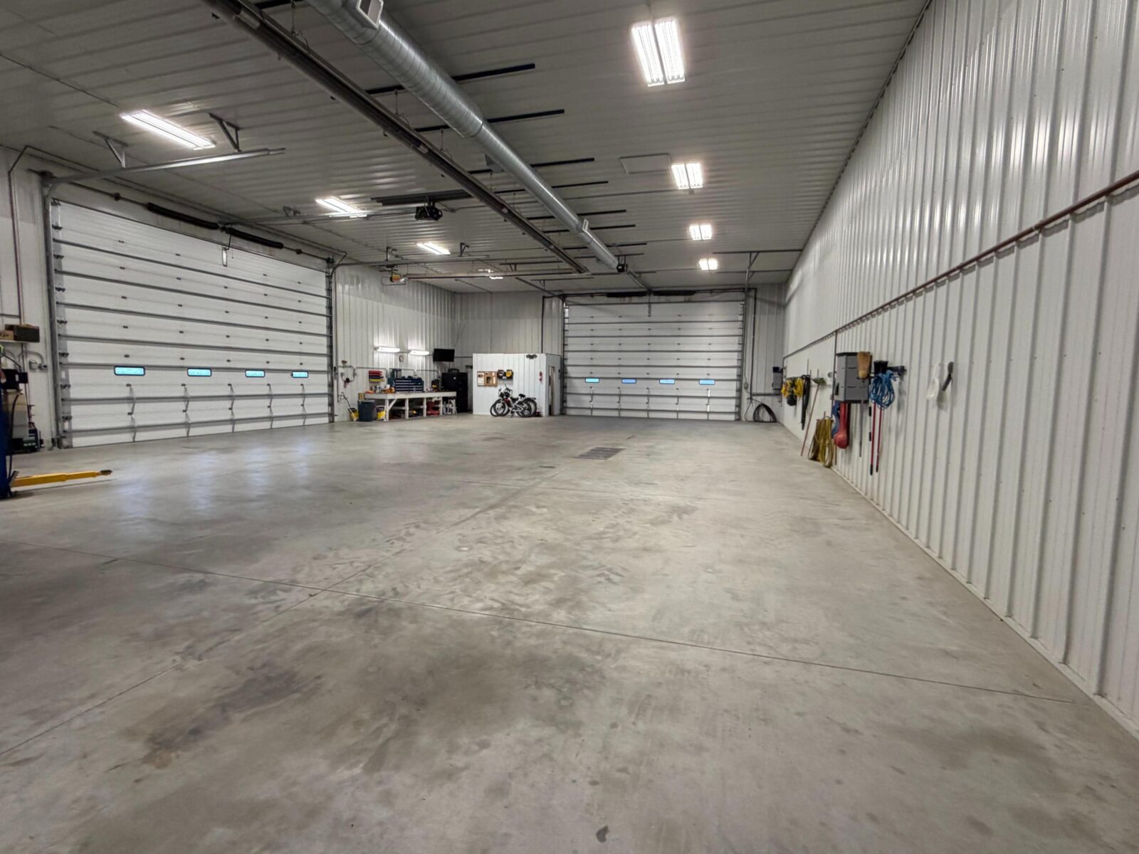 Long Pine Nebraska country acreage with large shop for sale