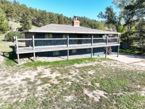 10 Berryville, Chadron, NE