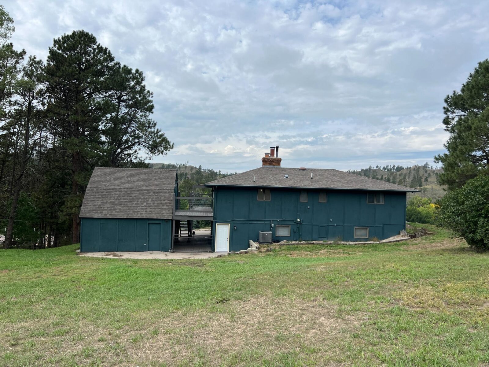 10 Berryville, Chadron, NE home for sale