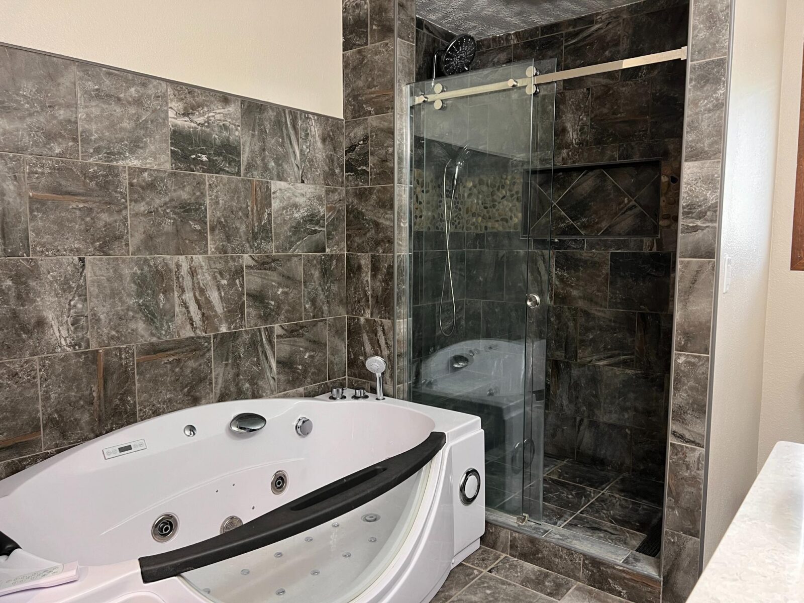 10 Berryville, Chadron, NE home for sale