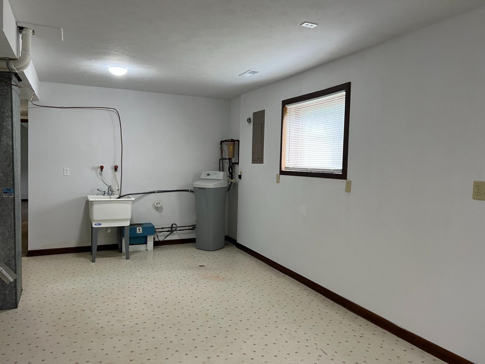 10 Berryville, Chadron, NE home for sale