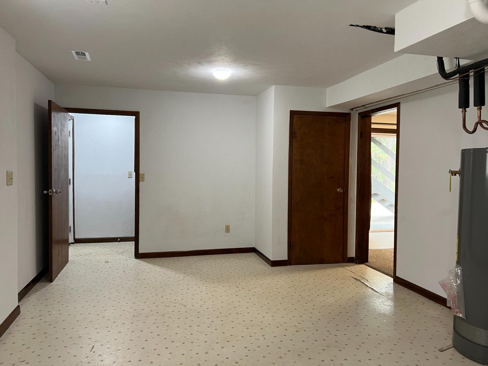 10 Berryville, Chadron, NE home for sale