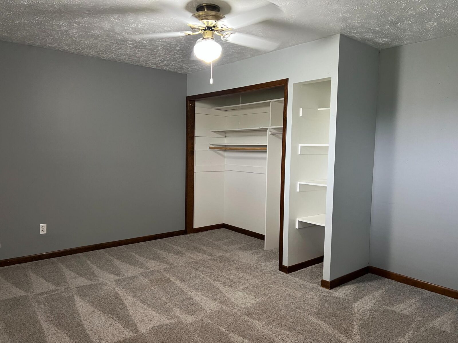 10 Berryville, Chadron, NE home for sale
